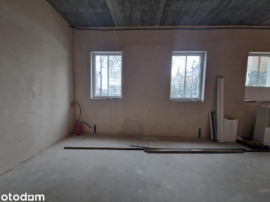 Lokal na wynajem 140 m² z parkingiem!