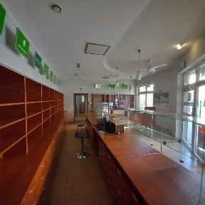 Wspaniały Lokal bez VAT i Wad Witryna, Parter po Aptece - Sanepid 116 m2 albo 62,2 m2 albo 53,6 m2 parter wysokość 3,05 m Chęcińska Kielce, centrum
