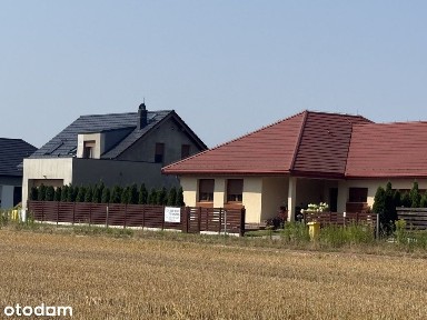 Nowoczesny, parterowy dom w Pruszowicach