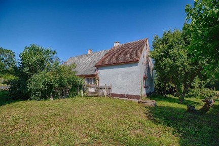 Dom jednorodzinny, stolarnia oraz budynek gospodarczy
