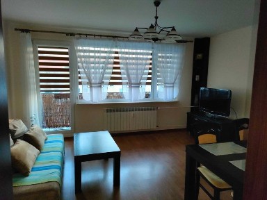 Wynajmę mieszkanie 3 pokojowe o pow. 56,00m2 osiedle BARWINEK- Kielce