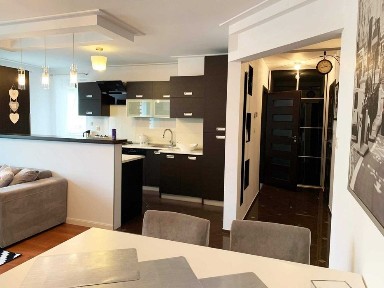 2 pokoje | 60 m² | Garderoba | Balkon | Garaż podziemny Szwoleżerów Bezpośrednio Umeblowane