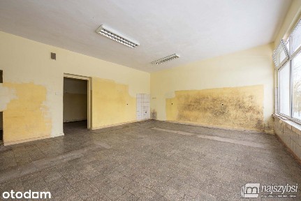 Przybiernowo-lokal handlowy z działką 3.900m2