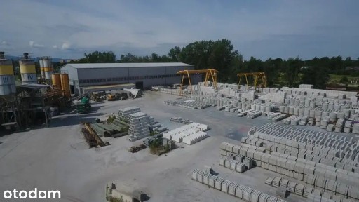 WEZŁY BETONIARSKIE BETON Hala produkcyjno-magazynowa z suwnicami
