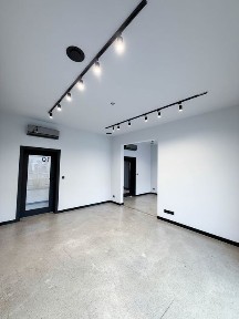 Salon Gabinet 25 m² Parter Parking Gotowe pod usługi medyczne