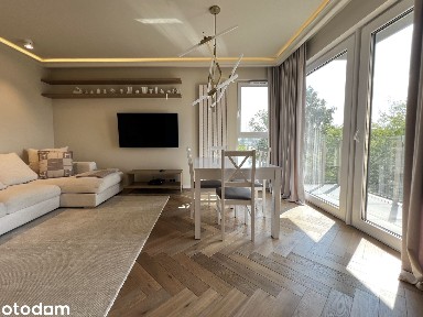 Apartament klasy premium na ostatnim piętrze przy Parku Lotników