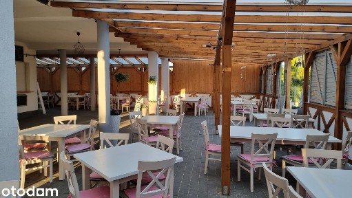 Lokal pod restaurację i kawiarnię w centrum Lubiatowa.