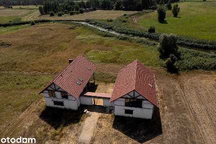 DOM NAD RZEKĄ