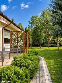 Przestronny dom parterowy 230 m² gotowy do zamieszkania, cicha okolica