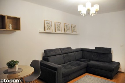 Wynajmę mieszkanie 57 m2 - 3 pokoje z balkonem w centrum miasta