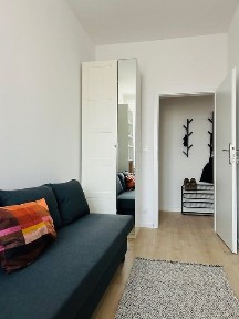 Mieszkanie: 2 pokoje + salon z aneksem. Centrum, Piekary 25. Obok przystanek Św Marcin.