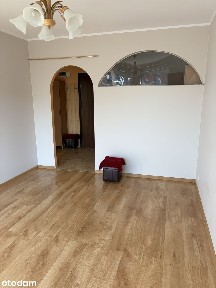 Słoneczne 2-pokojowe mieszkanie z balkonem w centrum