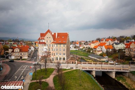 Kamienica na mieszkaniówkę, hotel lub biurowiec.