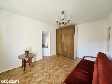 2 pokoje, 37 m2, 3. piętro, balkon, vintage Prl