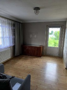 Mieszkanie na sprzedaż- tylko 2 kilometry do centrum Amazon i kilometr do A4!