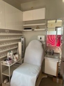Stanowisko Manicure-pedicure do wynajęcia