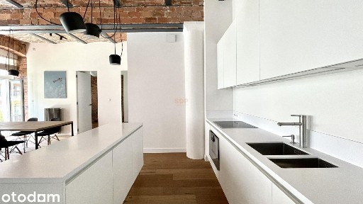 LOFT z balkonem i MP w centrum!