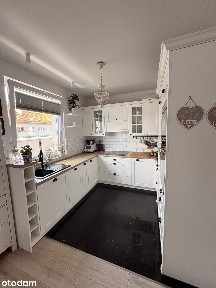 Dwupoziomowe mieszkanie z trzecim poziomem,dużym balkonem oraz piwnicą