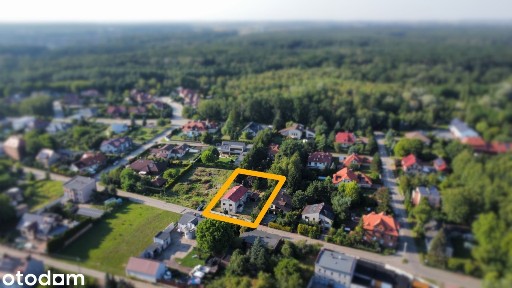 | 859 m2 działka | Wolnostojący dom z garażem | Ogród |