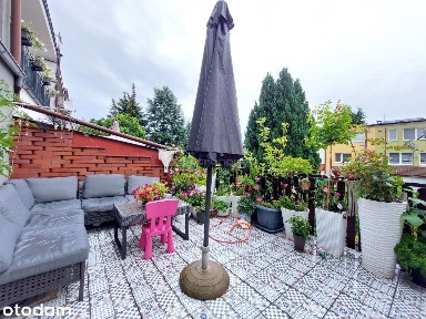 DOM BLISKO LASKU MARCELIŃSKIEGO, SŁONECZNY TARAS