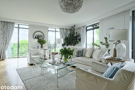 Apartament obok Pl. Trzech Krzyży - prywatny wjazd windą do mieszkania