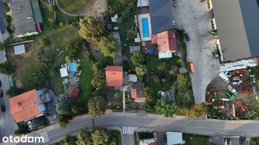 Dom z ogrodem, garażem i letnią kuchnią