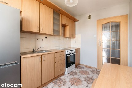 Pstrowskiego 60 m2, dwustronne, winda, 2001, cegła
