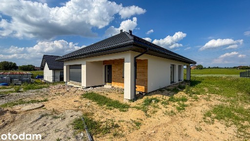 Nowoczesny dom parterowy z garażem - Pruchna