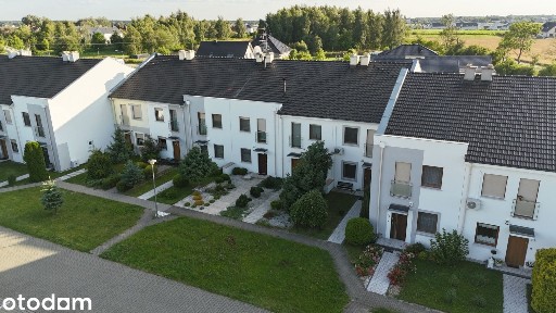 Na sprzedaż: Przytulny dom szeregowy 116,5 m² w Sadach za 860 tysięcy!