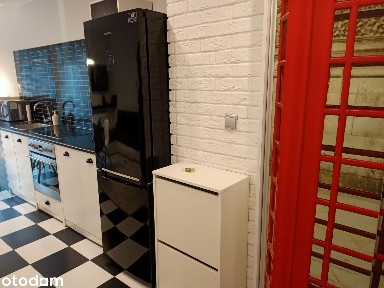 Kawalerka z balkonem 4Pory Roku parking, z mediami około 2100 zł