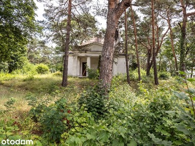 Piękna działka z willą | Widoczna lokalizacja