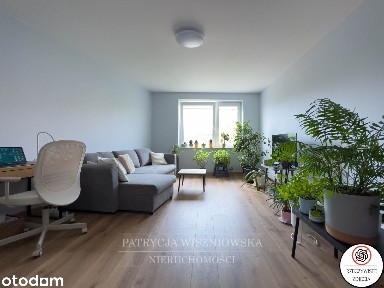 Świetna komunikacja, blisko uczelni, po remoncie, oddzielna kuchnia
