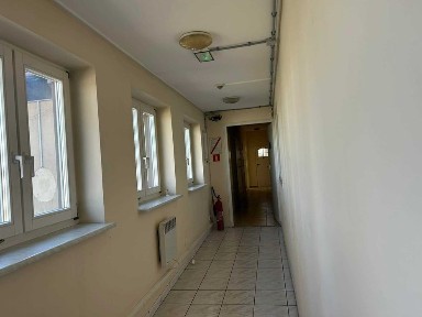 Budynek biurowy 410 m² do wynajęcia/sprzedaży - Błonie k. Warszawy