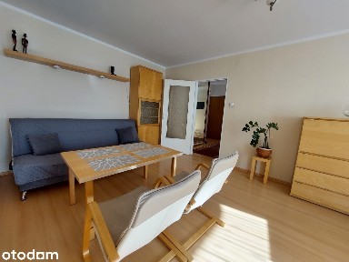 Bukowe ładne, umeblowane mieszkanie 2 pok. o pow.50m2 z balkonem.