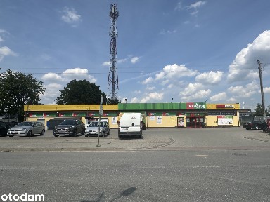 Lokal handlowy 760m2, działka 2100m2, Działoszyn