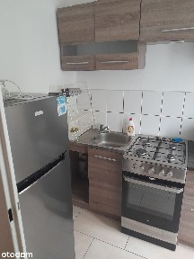 Mieszkanie 2 pokoje z oddzielną kuchnią i loggią, komórka lok.