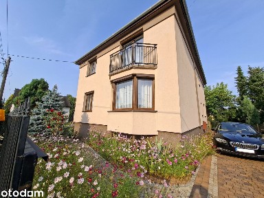 Dom w świetnej lokalizacji, 151 m2, 3 garaże, gotowy do zamieszkania