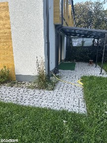 Dom szeregowy do wynajęcia z garażem i strychem