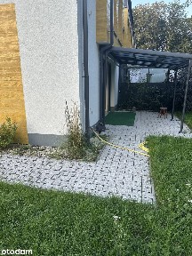 Dom szeregowy do wynajęcia z garażem i strychem