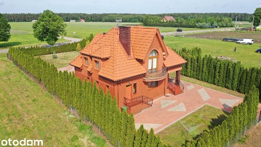Urokliwy dom gotowy do zamieszkania