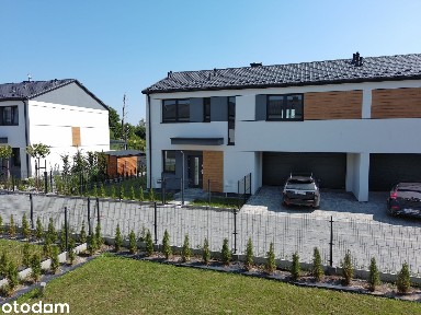 Brzoskwiniowa 10b, Koczargi Stare, Stare Babice, warszawski zachodni, mazowieckie