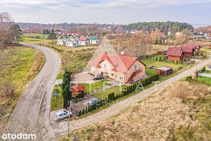 Bliźniak w spokojnej okolicy,blisko jeziora Łebsko