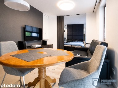 Nowoczesne studio|38,5m2|Cystersów|UEK|UIK|PL/ENG