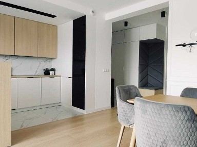 APARTAMENT 3 POK. - klimatyzacja - winda - rolety - komórka lokatorska - dostępne od listopada - Piastów 17A