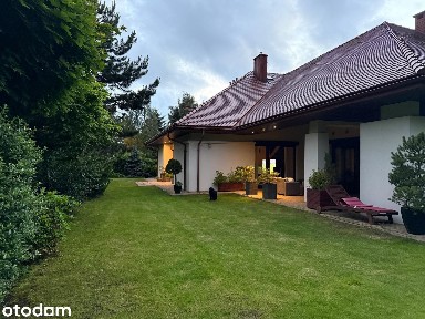 Dom wolnostojący 340 m w centrum Łodzi