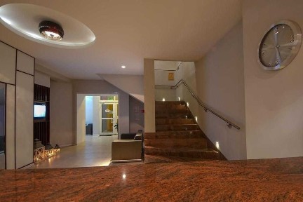 Wyjątkowa Inwestycja! Hotel SARA w ścisłym Centrum Koła - Sprzedaż lub Wynajem (0% Prowizji)