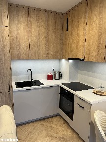 REZERWACJA! Nowoczesna kawalerka z wydzieloną sypialnią w centrum