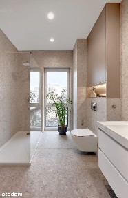 Nowy apartament o wysokim standardzie z balkonem