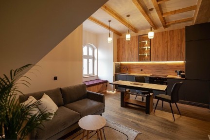 Apartament 75 m² | 2 Sypialnie | Klimatyzacja | Parking | Centrum