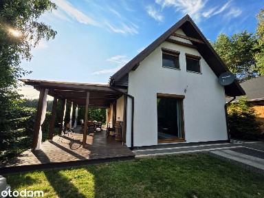 Zaledwie 200 m od jeziora! Gotowy dom, duża działka (2 KW)